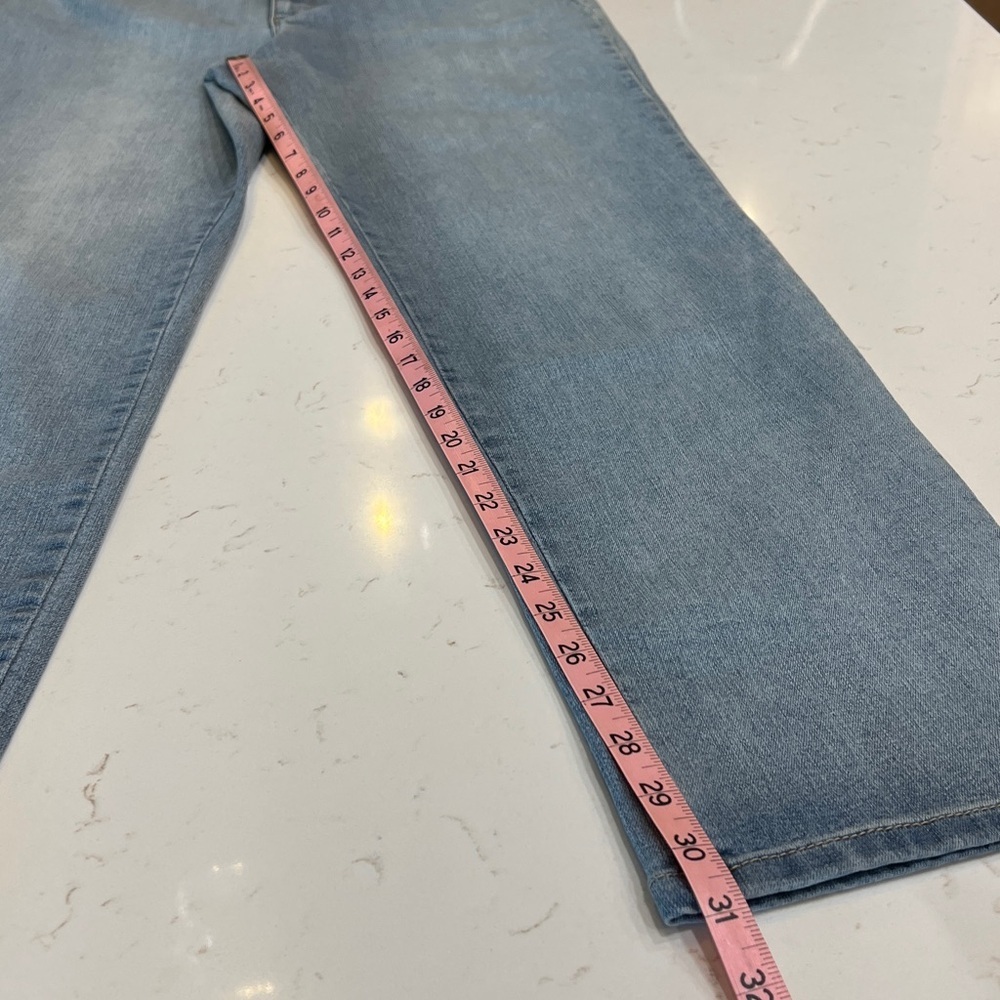 Gloria Vanderbilt Amanda Slimming Jeans Tapered Leg Size 14 NWT - Picture 10 of 11